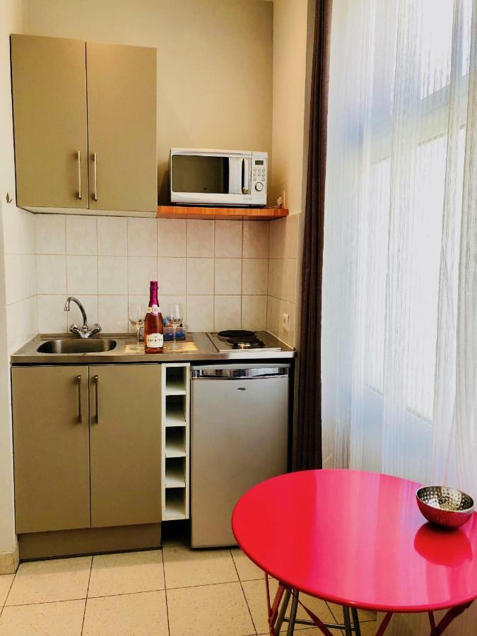 Studios Cenac Riviera Nice Bagian luar foto